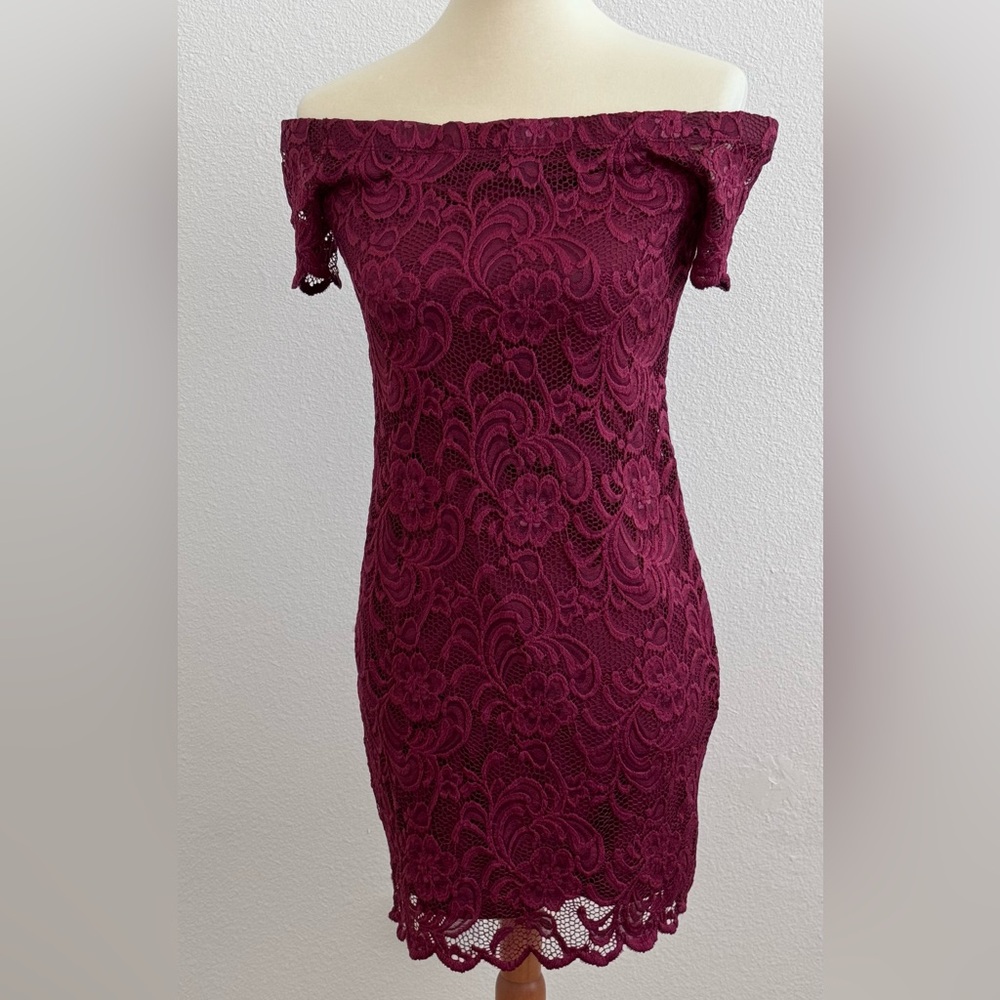 Ambiance Red Off-shoulder Lace Mini Dress size L
